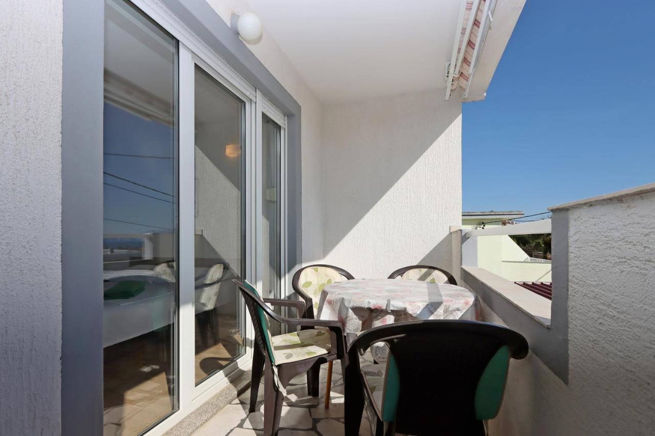 Apartments With A Parking Space Crikvenica - 12592 Bagian luar foto